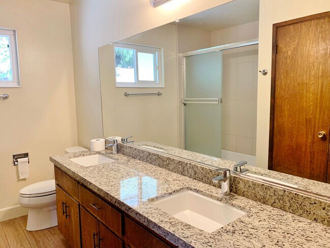 Building Photo - Single Story Country Home in Tres Pinos, Ca