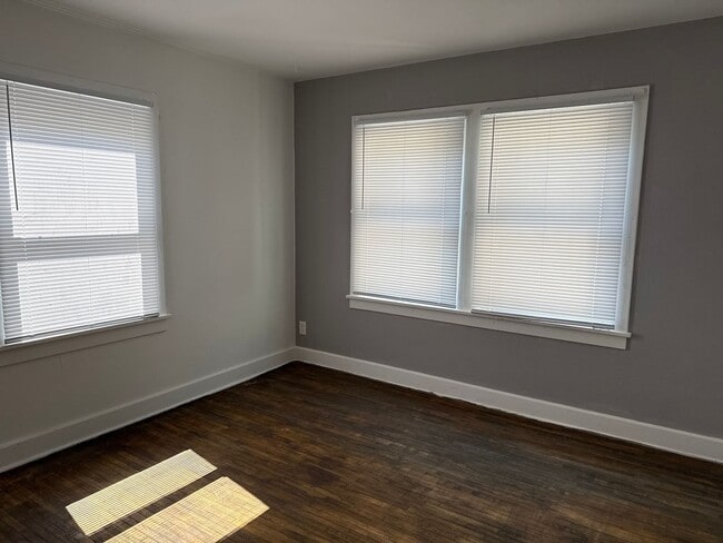 Building Photo - Coming soon!!!!      4 bedroom 2 bath with...