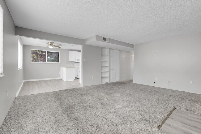 Building Photo - $1,650.00 - HALF OFF First Month's Rent - 3 Bedrooms, 2 Bathrooms, Condo in Lakewood with Onsite ...