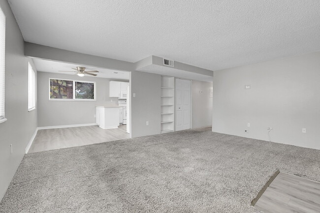 Building Photo - $1,700.00 - 3 Bedrooms, 2 Bathrooms, Condo...