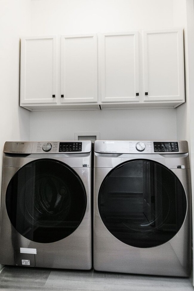 Building Photo - 2 bed 2 bath Ranch Townhouse in Winfield