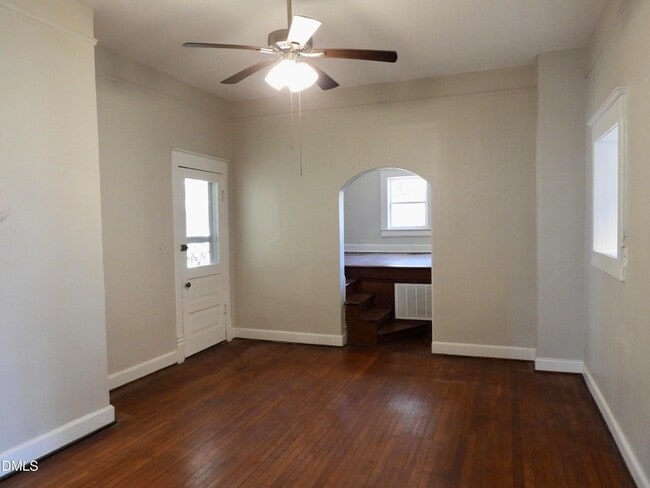 Building Photo - 483 W Salisbury St