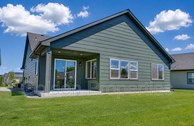 Building Photo - 7768 N Girard Cir