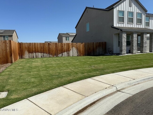 Building Photo - 7400 Carambola Pl
