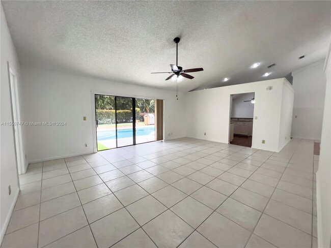 Building Photo - Majestic Way, Boynton Beach, FL 33437 - 3 ...