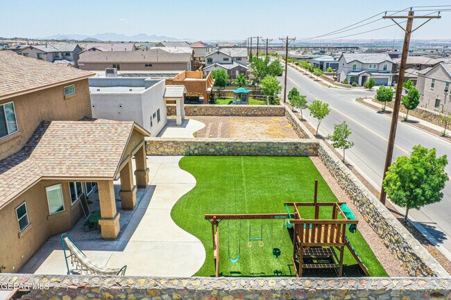 Building Photo - 7751 Enchanted Path Dr