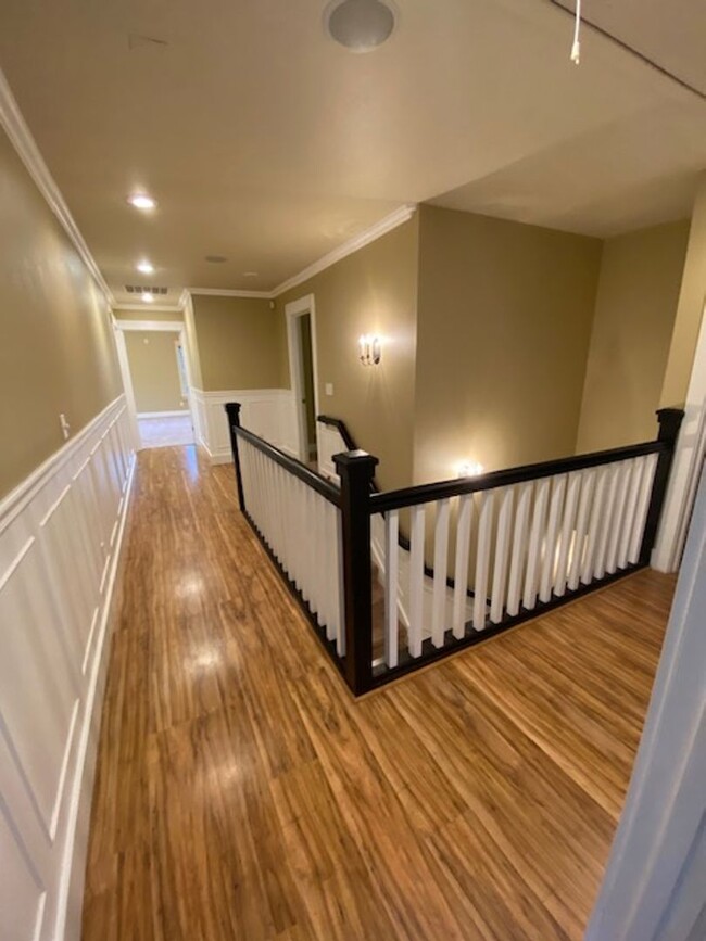 Building Photo - Charming home located in beautiful Orting!