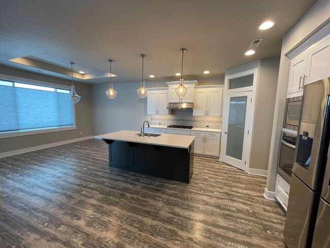 Building Photo - 3075 Deserthawk Lp