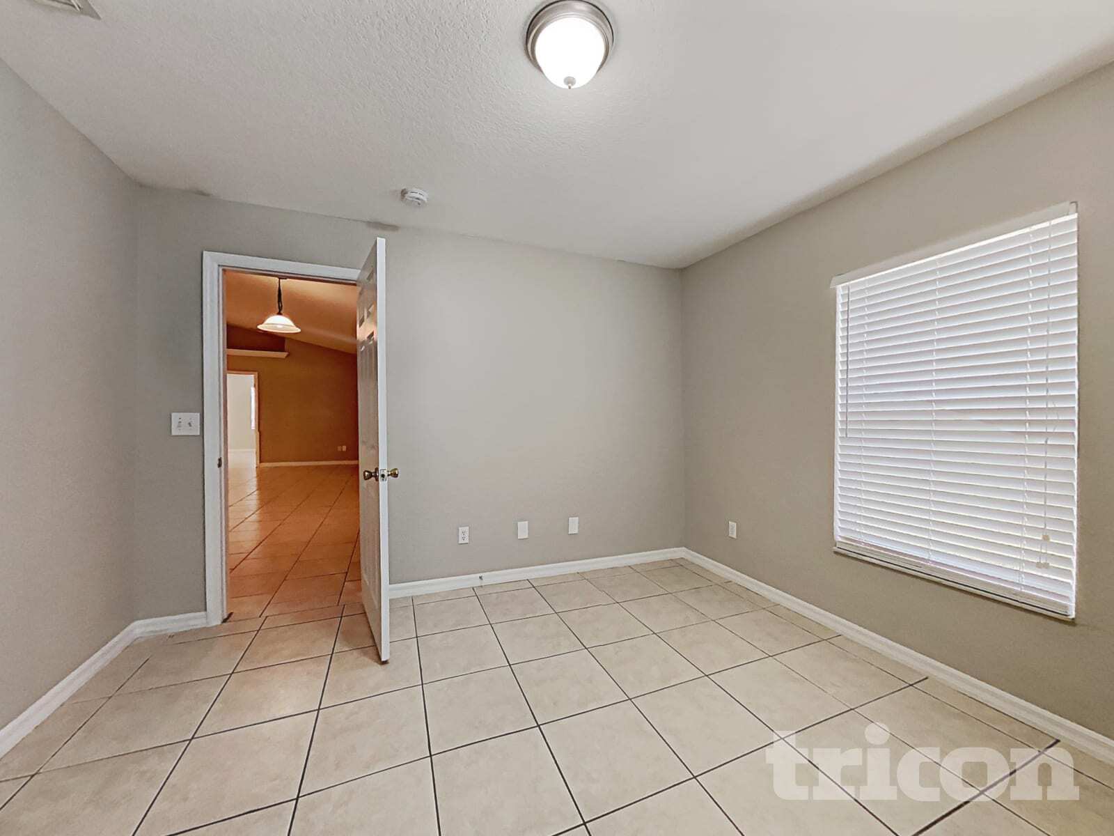 Building Photo - 13210 Maple St