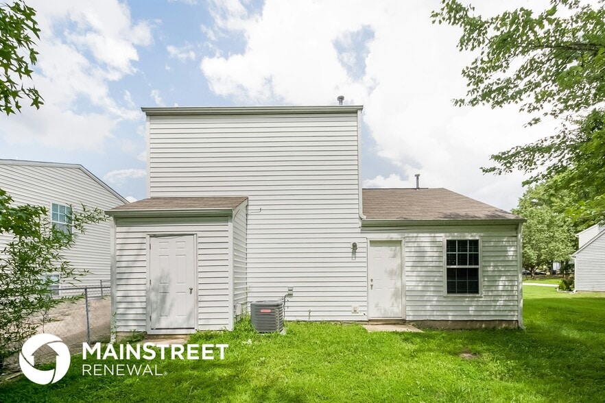 Building Photo - 8233 Wynewood Ct