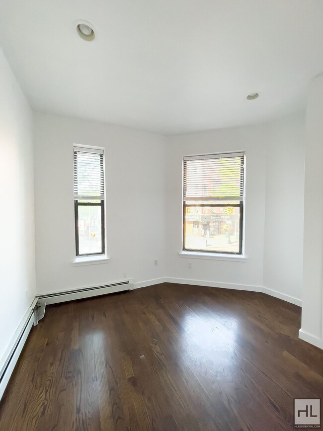 Building Photo - Fort Greene / Amazing and Spacious 3-Bed 2...