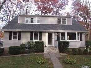 Building Photo - 52 Engelke Ave