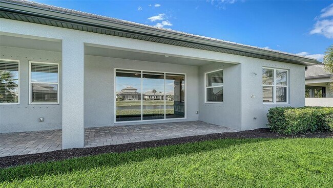 Building Photo - 16905 Sweetwater Village Dr