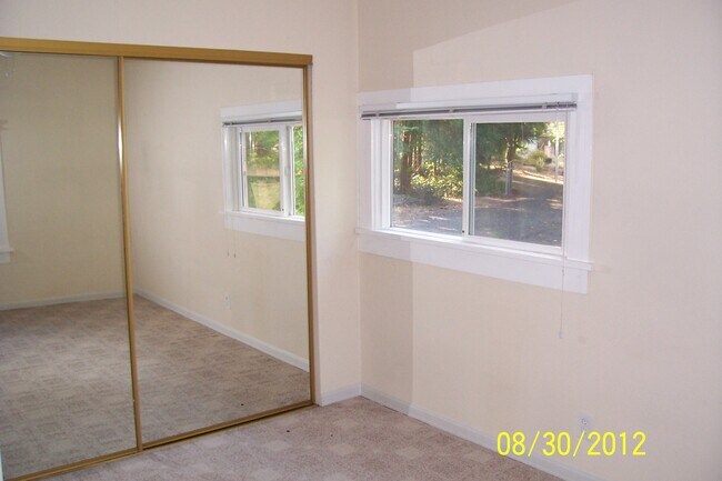 Building Photo - 15303 Sunset Ave NE