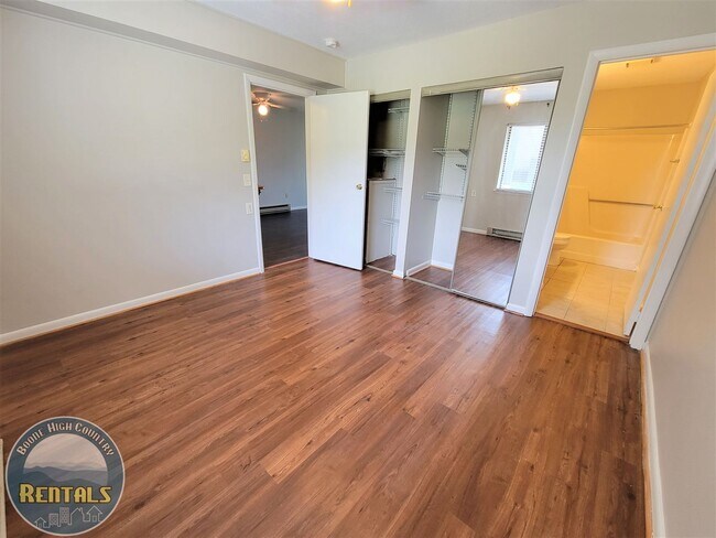 Building Photo - 2 Bedroom Condo At College Place
