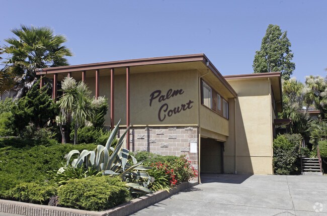 Primary Photo - Palm Court