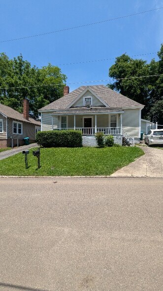 Primary Photo - 270 Archer St