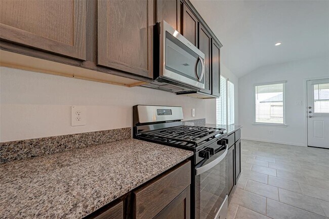 Building Photo - 1123 Lipizzan Ln