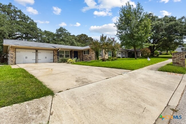 Building Photo - 115 Da Gama Dr