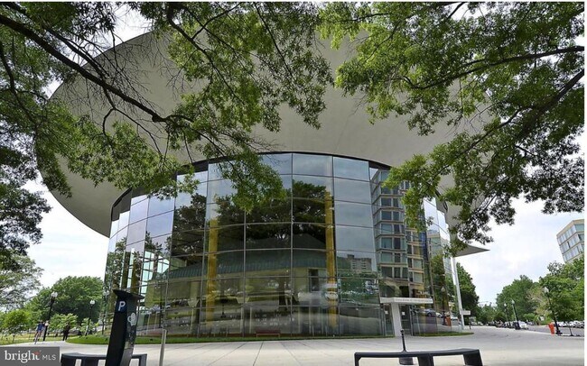 Building Photo - 1250 4th St SW