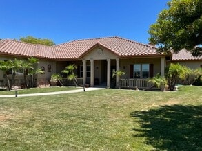 Building Photo - Wine Country awaits