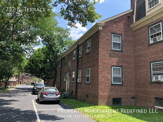 Building Photo - 732 N. Terrace-D