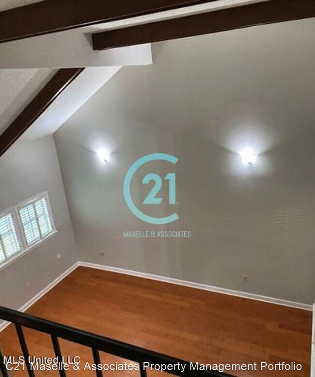 Building Photo - 3 br, 2 bath House - 305 Camp Garaway Rd