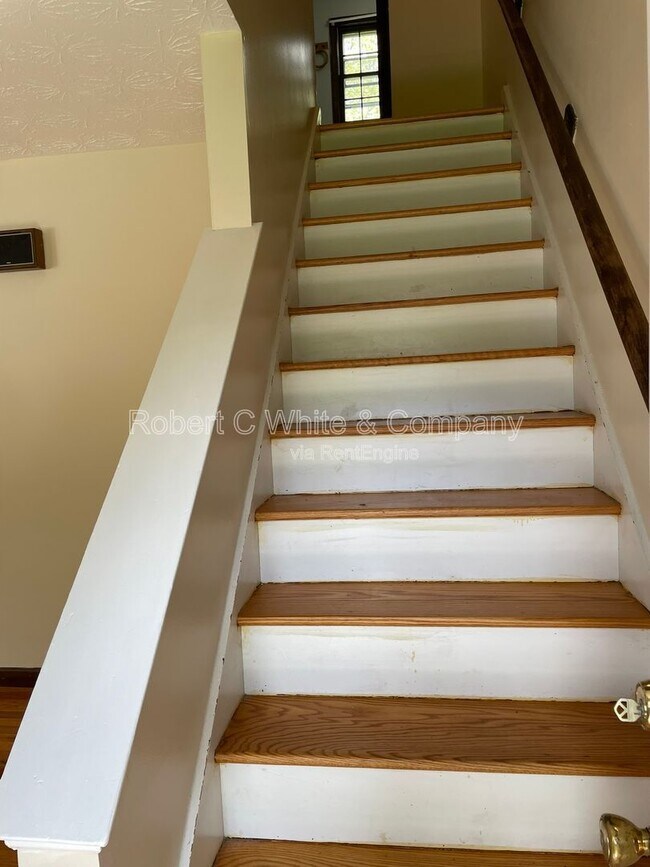 Building Photo - 25 Regency Ct