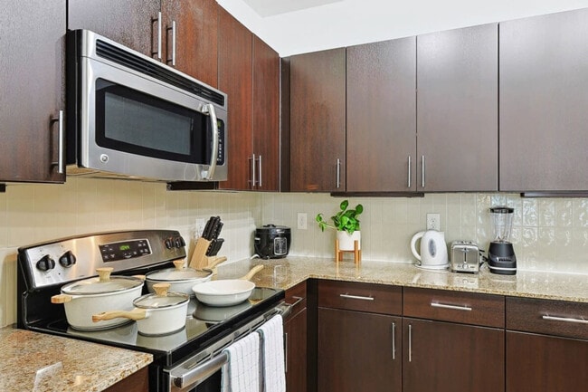 Building Photo - 5445 Town and Country Blvd