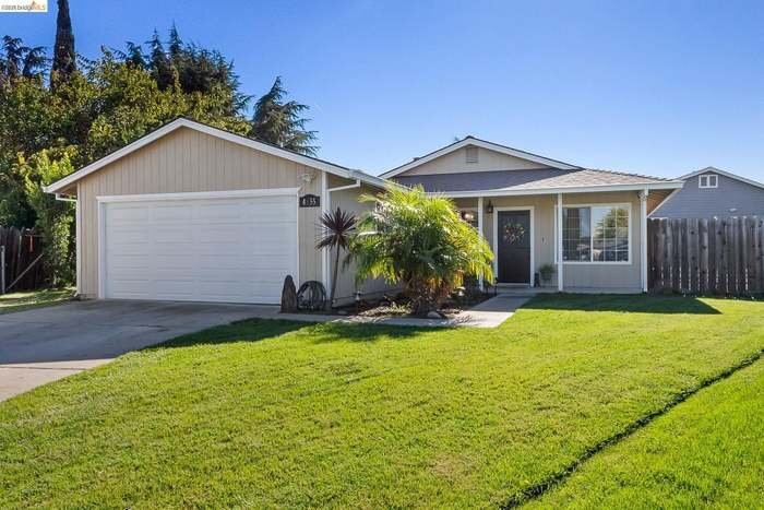 Building Photo - 4855 Edgewood Ct