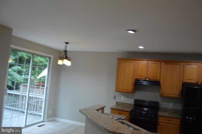 Building Photo - 4016 Timber Oak Trl