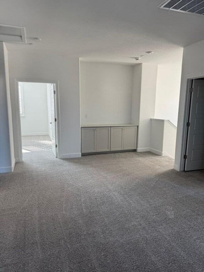 Building Photo - Beautiful home in Northlake!