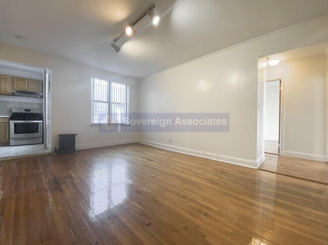 Floorplan - 183 Pinehurst Avenue
