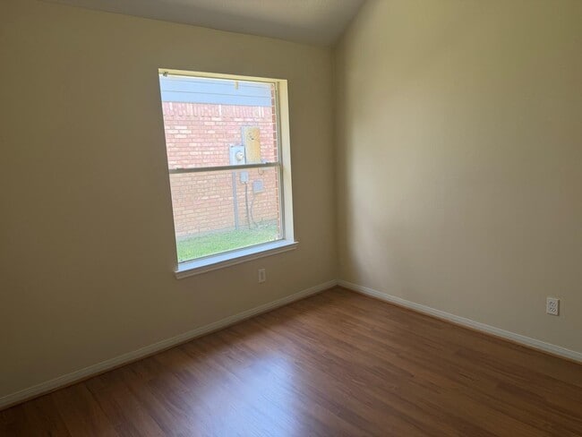 Building Photo - 15627 Rosewood Hill Ct