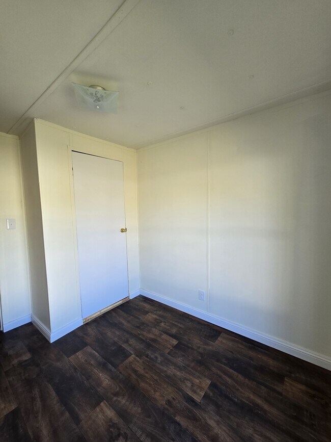 Building Photo - 8582 Rye Patch Rd