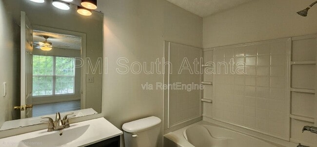 Building Photo - 3021 Waldrop Cir