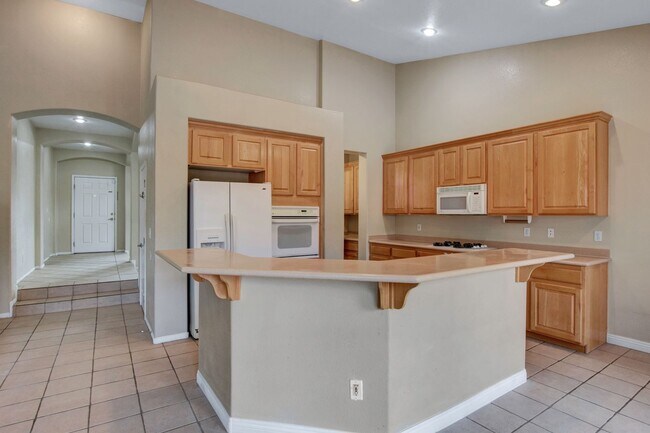 Building Photo - Anthem Gem with 3-Car Garage & Spacious Backyard