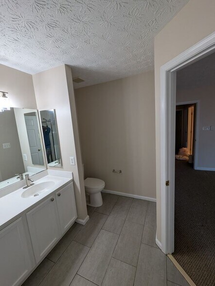 Building Photo - 8024 Brookmead Ct