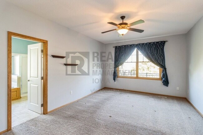 Building Photo - 547 82nd St