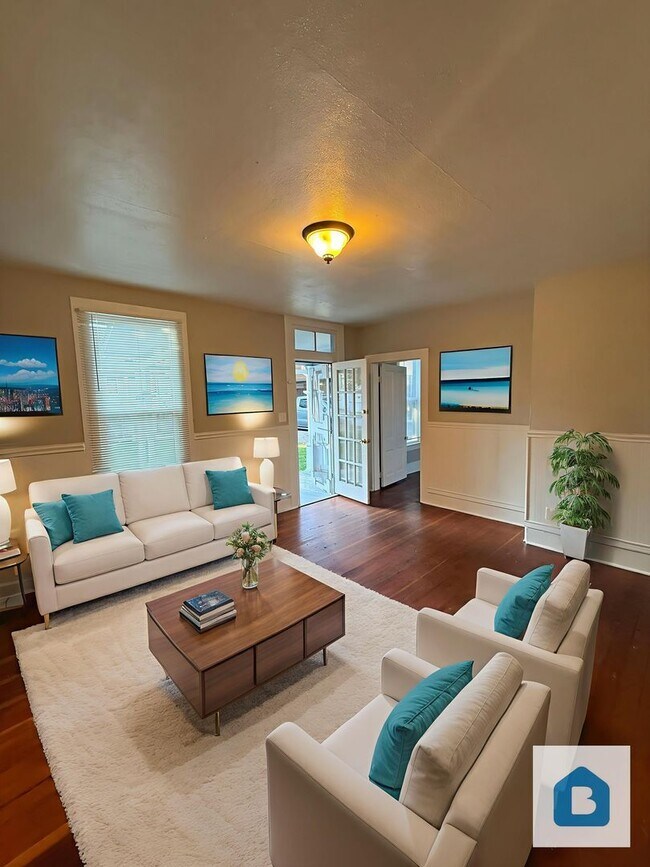 Building Photo - 613 N Cascade Ave