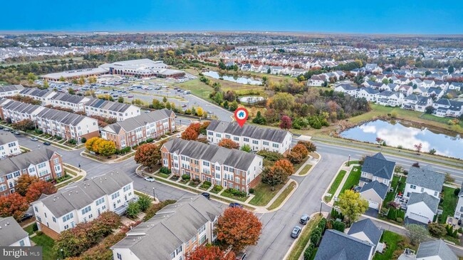 Building Photo - 25065 Riding Center Dr