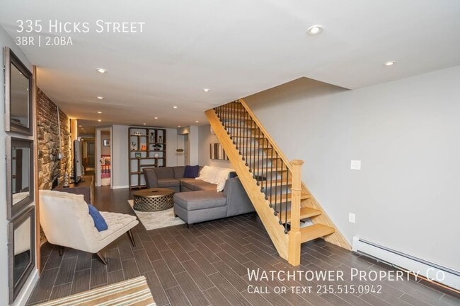 Building Photo - 335 S Hicks St