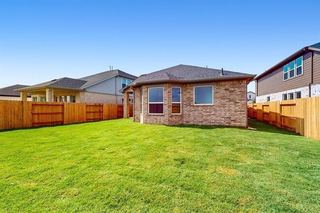 Building Photo - 9510 Dearborn Creek Dr