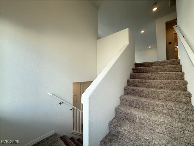 Building Photo - 7516 Castlegreen Ave