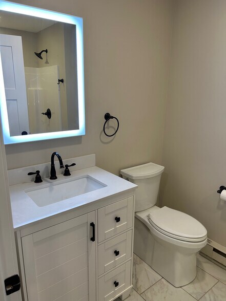 Building Photo - 393 Pleasant Valley Rd