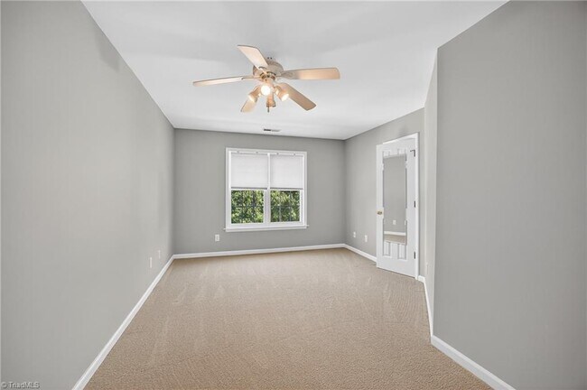 Building Photo - 4018 Berkshire Ct