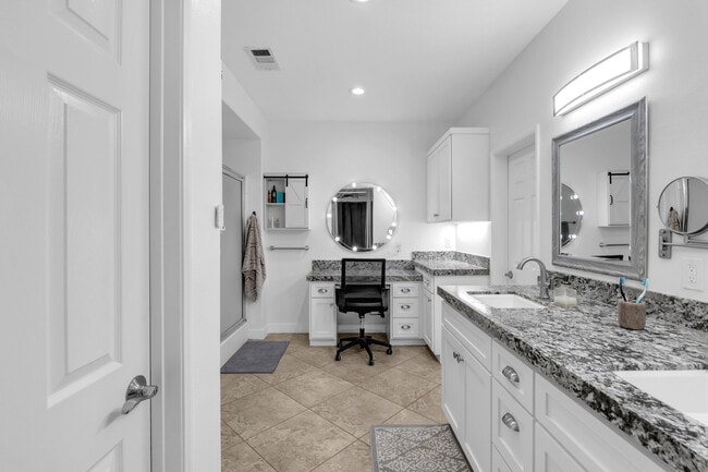 Building Photo - 82540 Lordsburg Dr