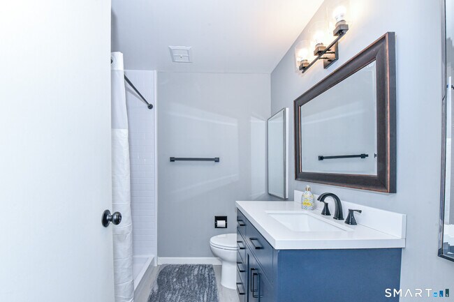 Building Photo - 28 Mill Hill Rd