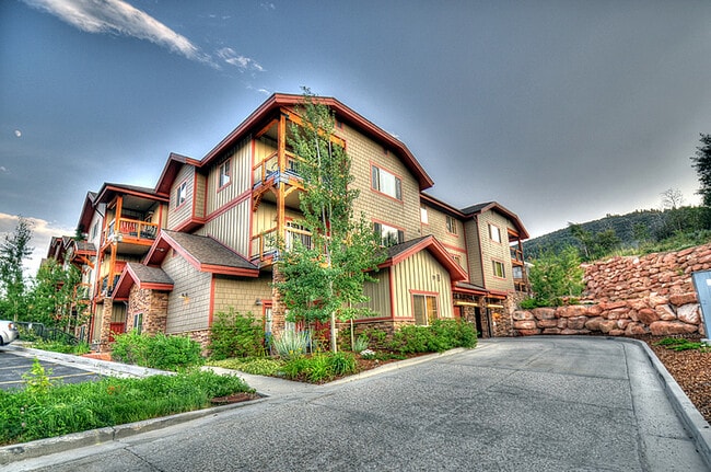 Building Photo - 5501 Lillehammer Ln