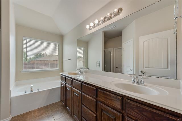 Building Photo - 1077 Hampton Bay Dr